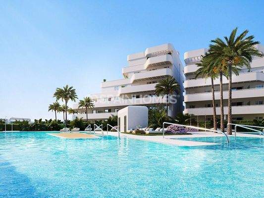 Luxurious Real Estate Close to the Sea in Torre del Mar