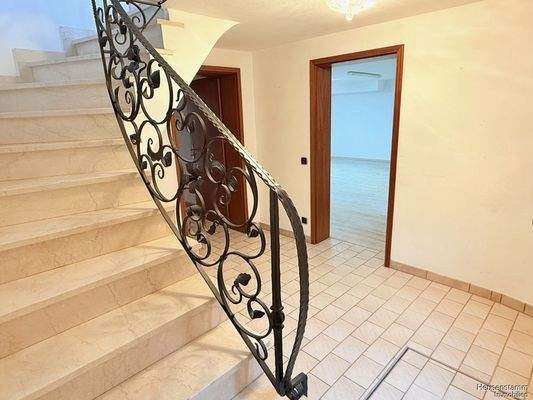 Treppe zum Souterrain