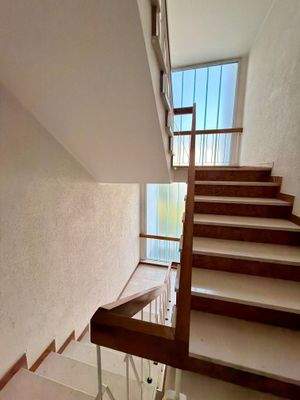 - Treppenbereich - 