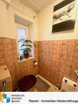 Erdgeschosswohnung - Badezimmer