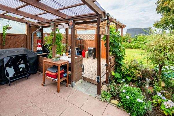 überdachte Terrasse