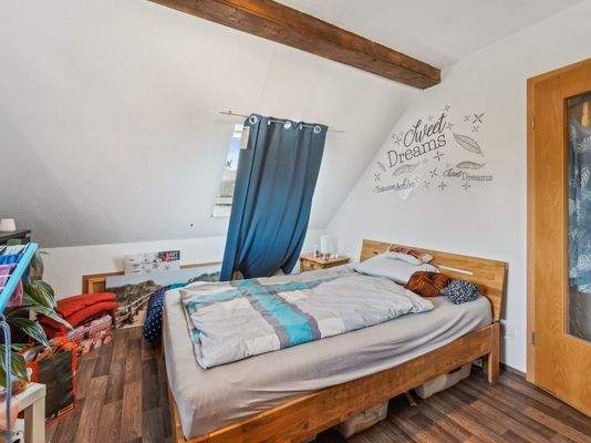 Schlaf-Wohnbereich DG