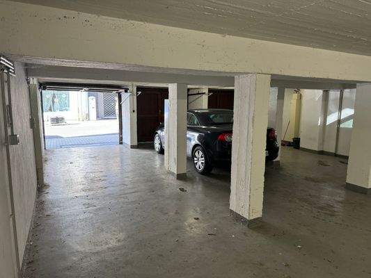 Garage_f_bis_zu_6_PKW.JPG