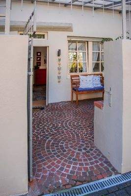 2. OG rückseitiger Zugang - Herzlich Willkommen