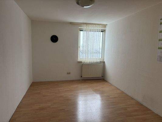 Kinder oder Bürozimmer