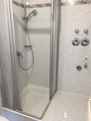 Dusche/WM-Stellplatz