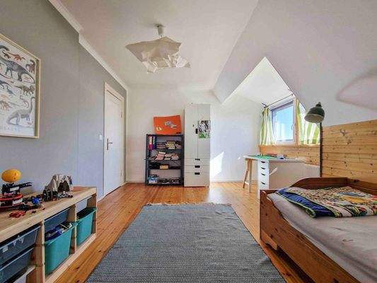 Kinderzimmer im DG