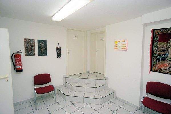 KG Medizinische Räume Souterrain (1).jpg