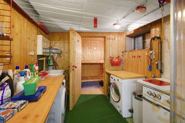 Hauswirtschaft und Sauna