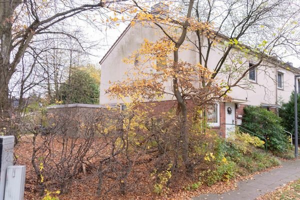 Haus von der Str. mit Garten