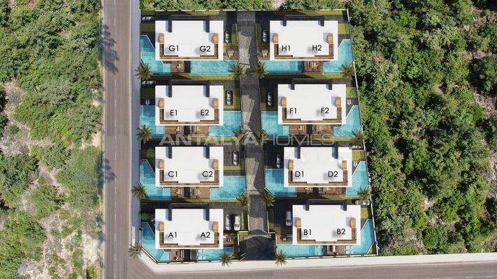 New Triplex Houses with Private Pool in Alanya