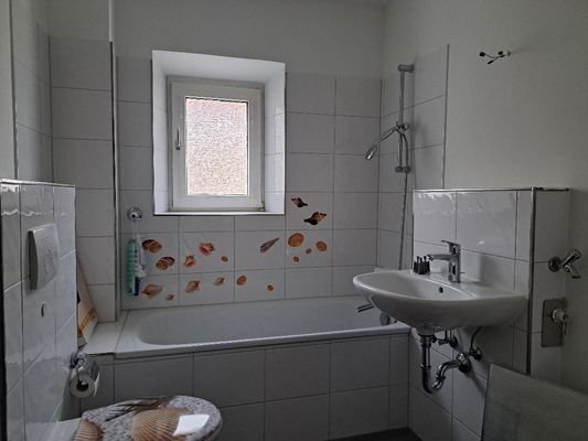 Tageslichtbad mit WC.jpg