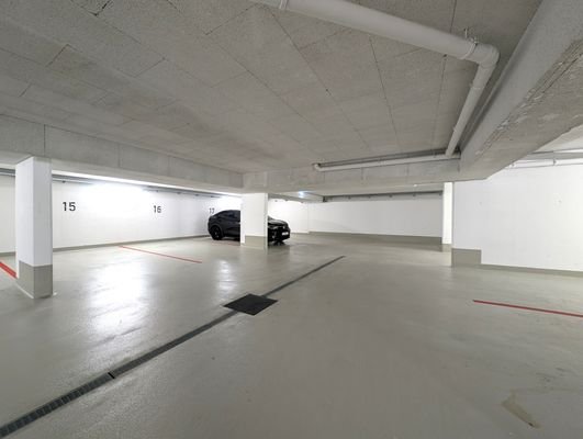 Top A1a - Foto Tiefgarage.jpg