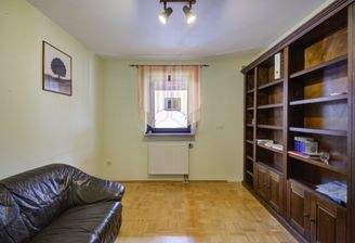 Zimmer mit Küchenanschlüssen - EG