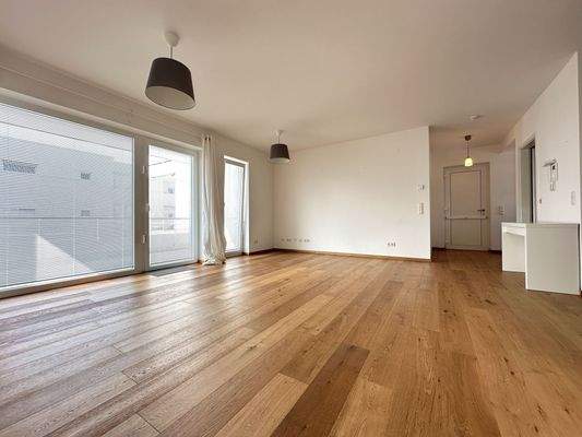 Großes Wohn-/Esszimmer