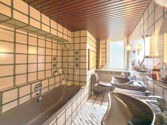 Vollbad im Obergeschoss