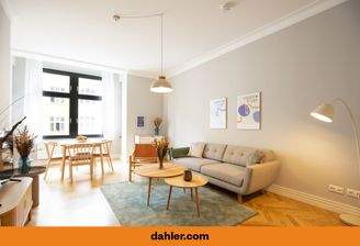 Geräumiger Wohn- und Essbereich