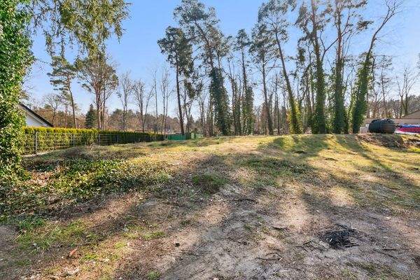 Blick auf das Grundstück Richtung Süd-Westen