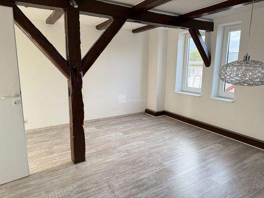 Im grossen Wohnzimmer