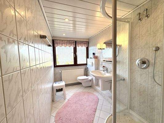 Badezimmer OG Bild 1