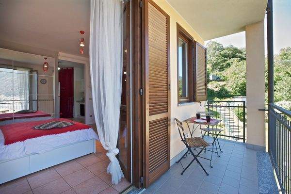 App. Design mit Terrasse, Balkon &amp; Traumseesicht.