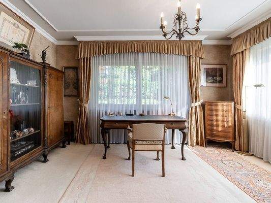 Arbeitszimmer Bild 3