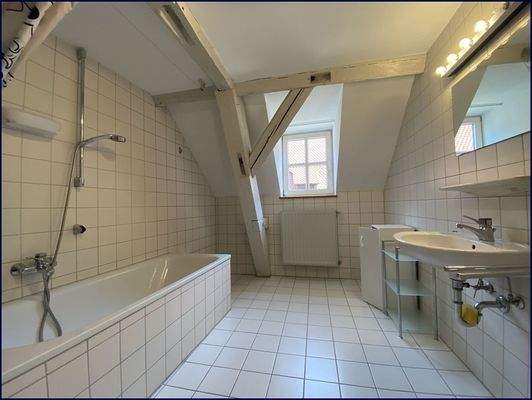 Badezimmer DG-Wohnung