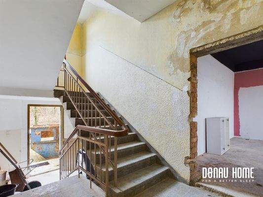 d031b894-5c0d-4b48-a9a1-3fe8af3b3573