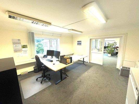Büro2-4.jpg