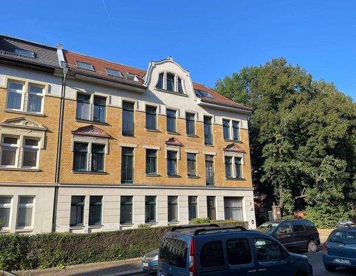 Stilvolles, saniertes MFH