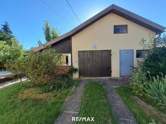 Nebengebäude Garage-Abstellraum-Poolhaus