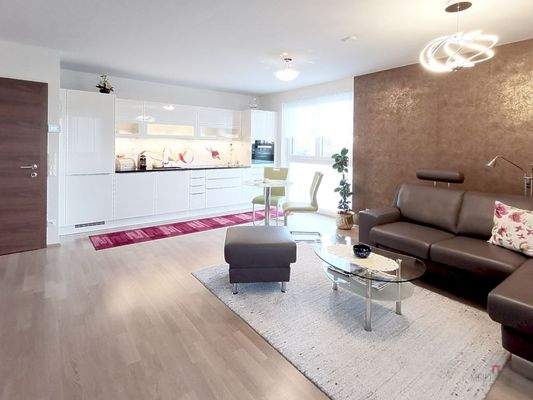 b971c0ad-262e-49a2-acd6-32be188cdc0a_original