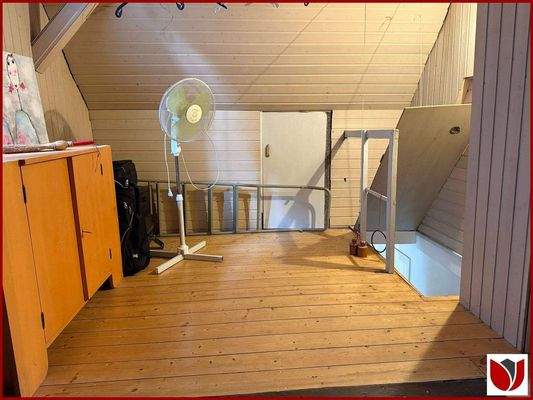 Treppenaufgang ins DG (2).jpeg