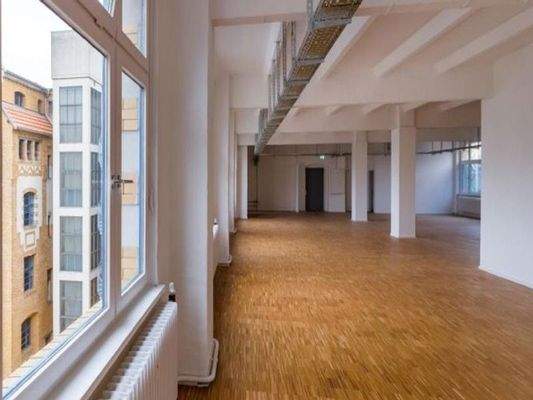 Ansicht Büro und Innenhof 