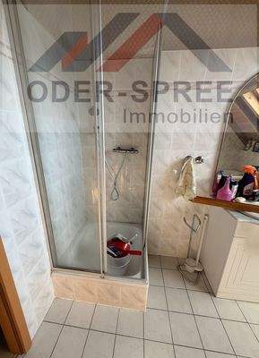 Bad Einliegerwohnung im Dachgeschoss