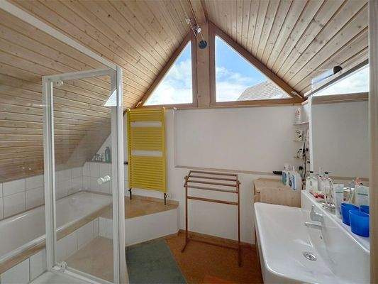 Dusch- und Wannenbad