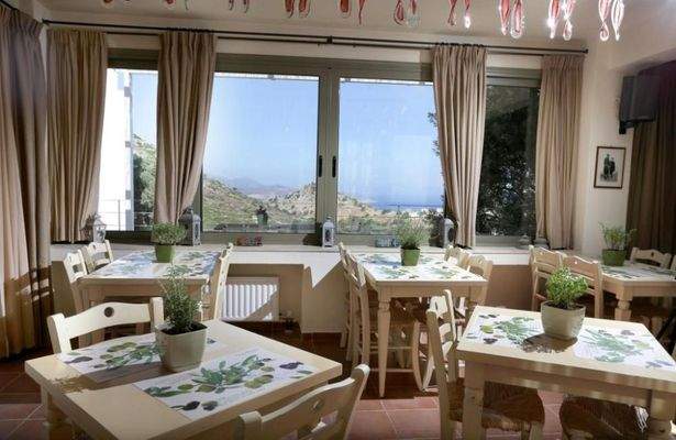 Kreta, Heraklion: Idyllisches Ökotourismus-Hotel mit Pools, Gärten und atemberaubender Aussicht zu verkaufen