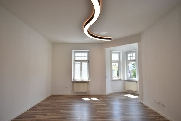 Wohnzimmer - Schöne helle ALTBAU-Etagenwohnung mit Terrasse direkt im Zentrum Miete Oberndorf bei Salzburg