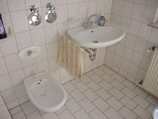 WC, Wohnung 2, 1. Obergeschoss