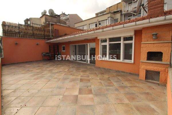 Duplex 4-Bedroom Flat 350 m off Sea in İstanbul Beyoğlu