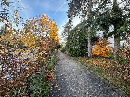 44-Zugang zum Haus.JPG