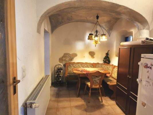 EG - rustikale Essecke mit Vorbereitungsküche