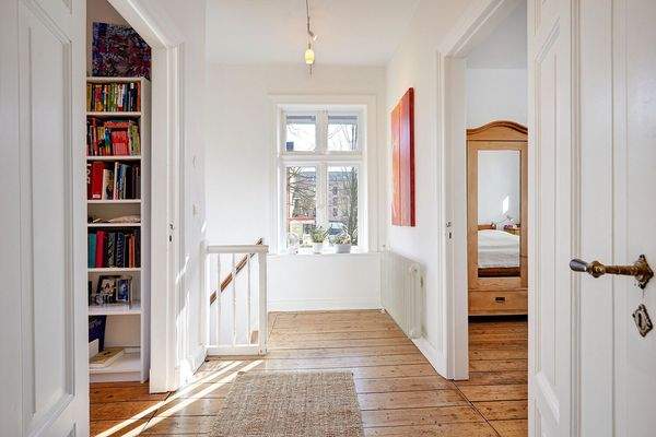 Treppenabsatz und Flur im OG