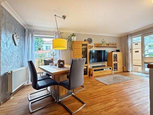 Wohn-/Esszimmer