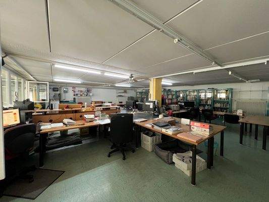 Magazin-Brixen-Vahrn-Lager-Produktion-Büro-LKW-Pla