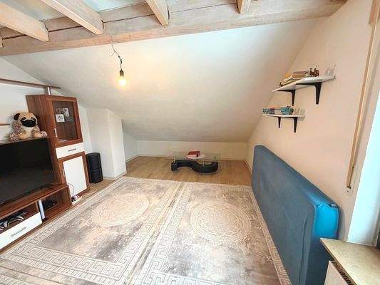 Wohnen DG Links Bild II