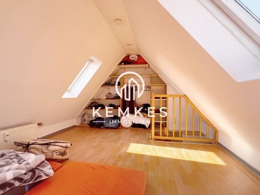 Wohnung DG Links