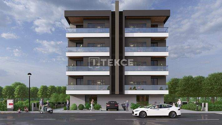Apartments in a Complex with a Pool and Prime Location in Antalya