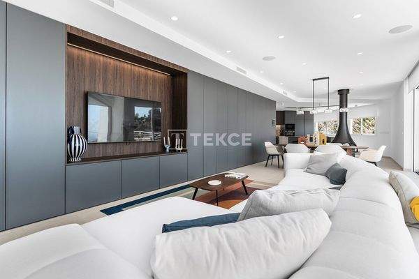 5-Bedroom Villa with Sea Views in Altea Alicante