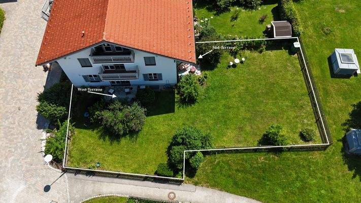 Garten komplett mit zwei Terrassen 